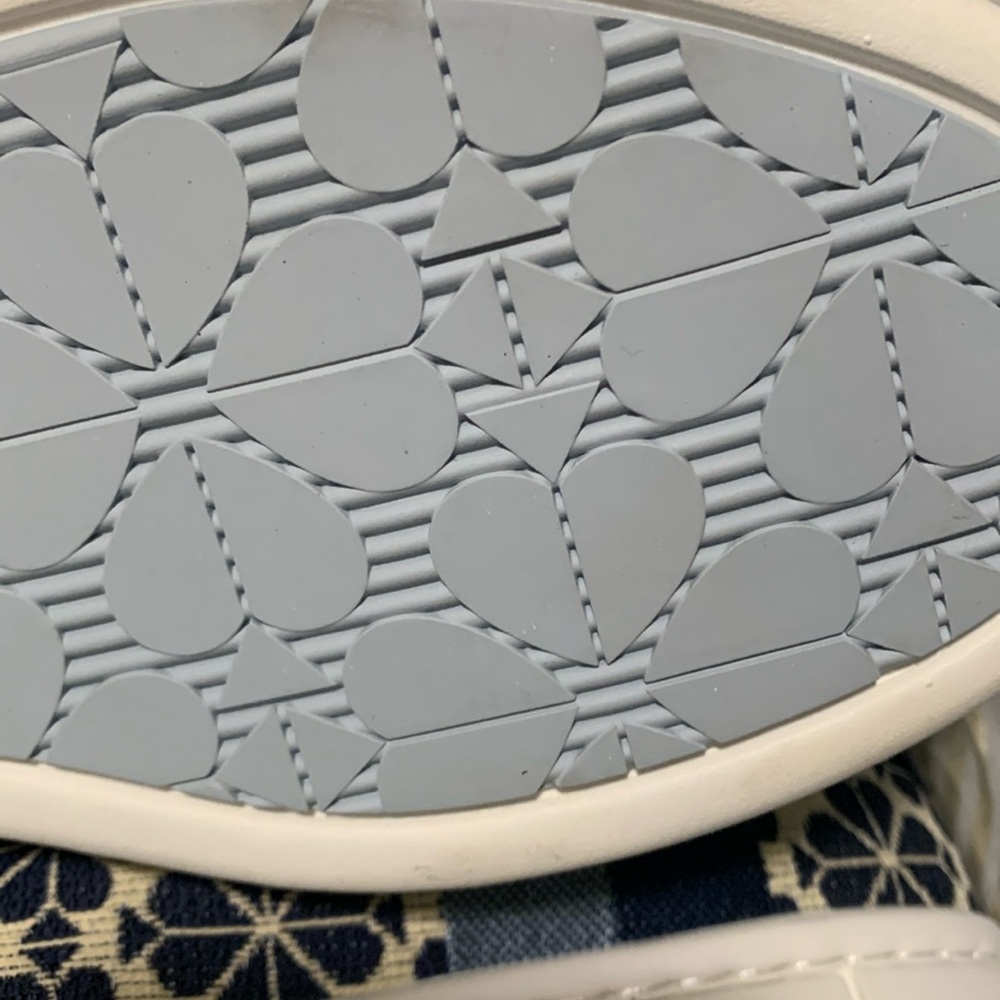 ♥️♠️♥️ Kate Spade Flower Jacquard Keswick Sneakers Navy blue, size 7 ♥️♠️♥️ - Picture 10 of 10